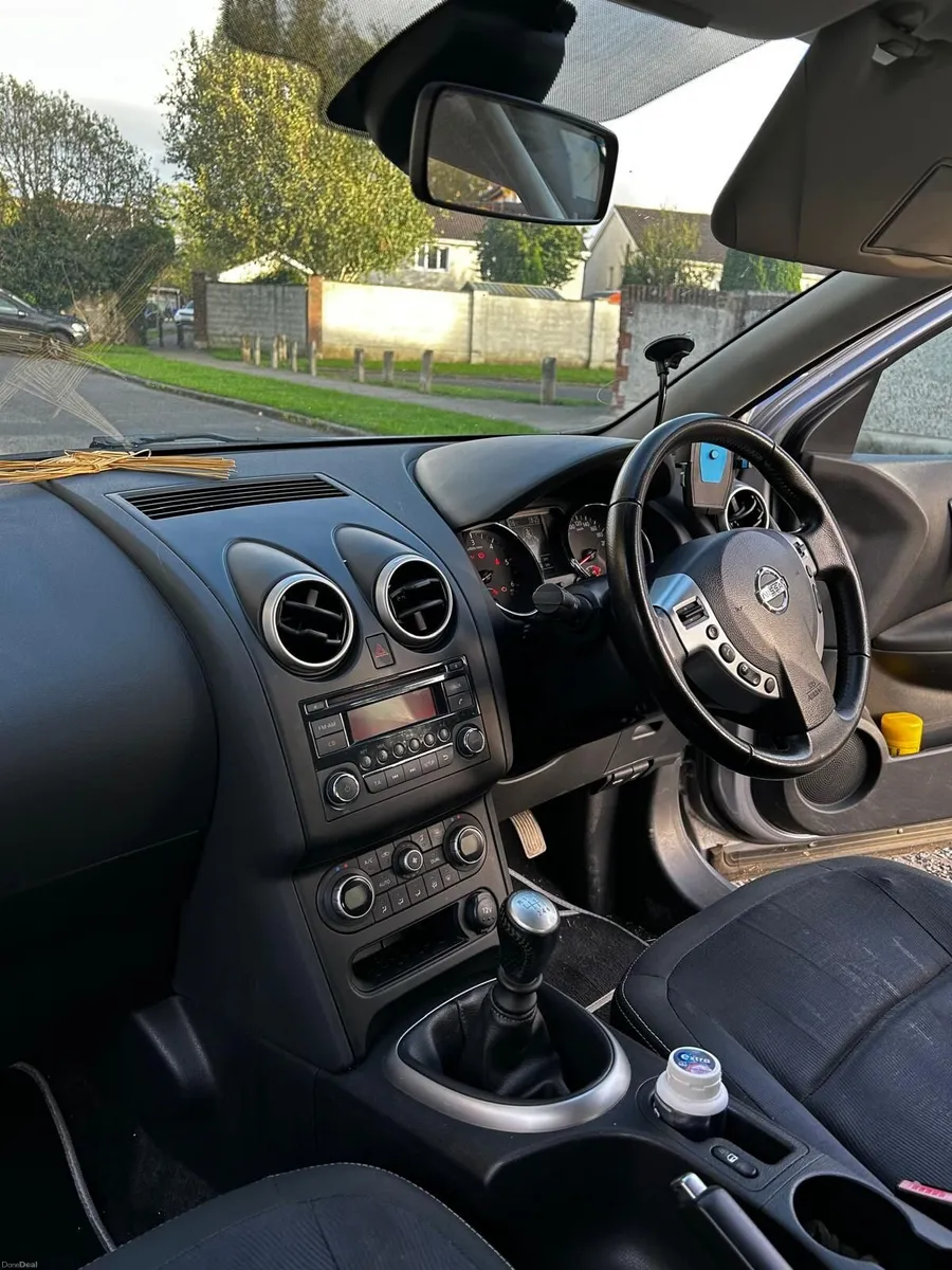 Nissan Qashqai 2011 - Image 3