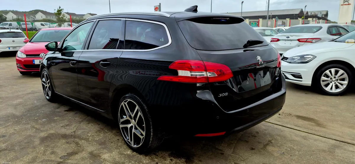 peugeot 308 automatic sw estate allure low kms - Image 6