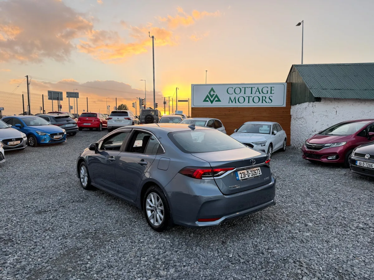 Toyota Corolla - Image 4