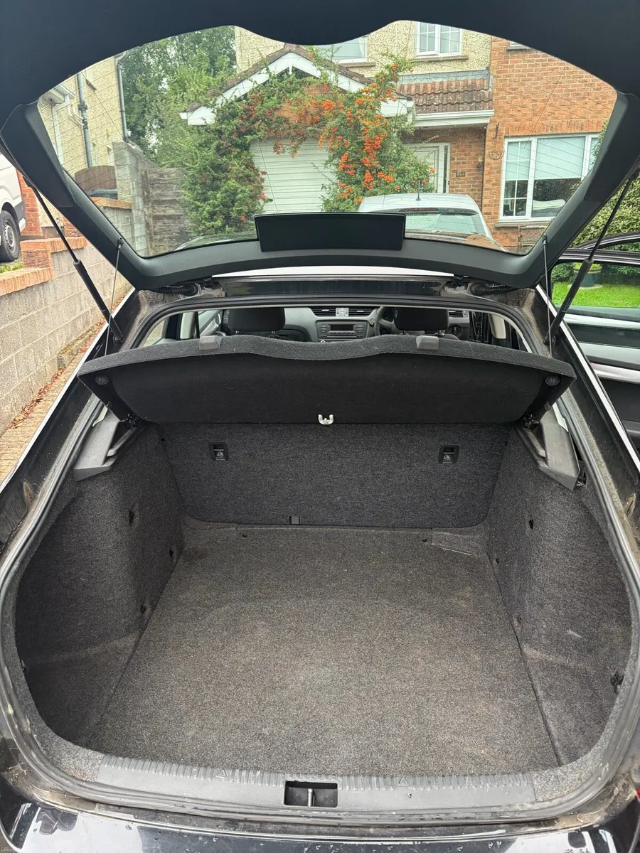 2014 Skoda Octavia 1.2ltr Black - Image 6