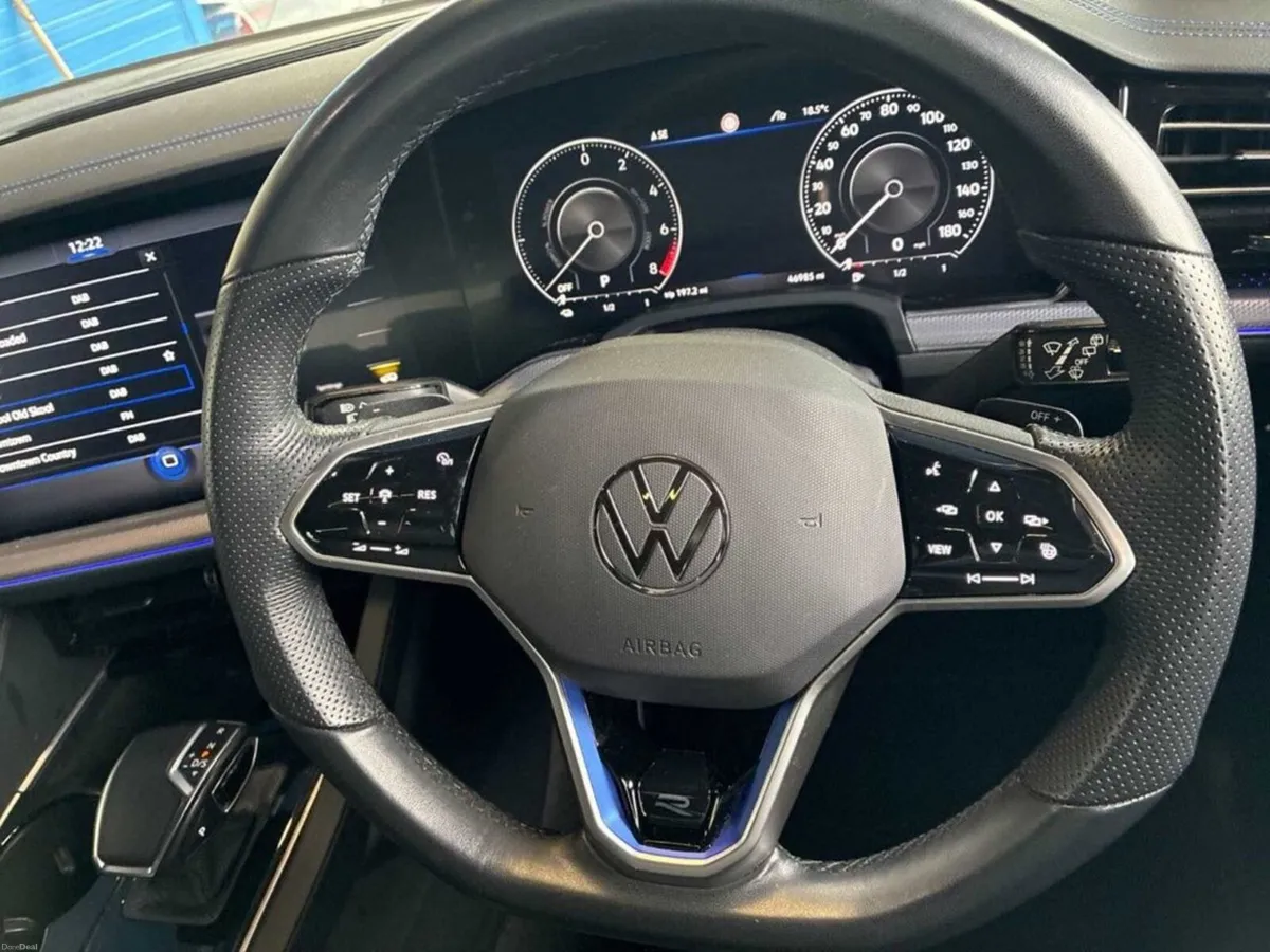 3.0 V6 TSI eHybrid 14.3kWh R SUV 5dr Petrol Plug-i - Image 6