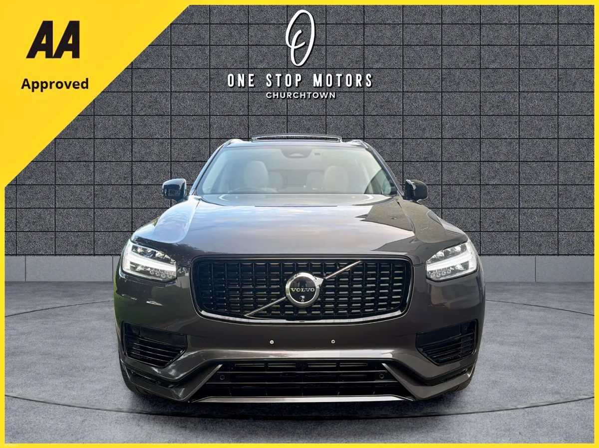 2024 Volvo XC90 T8 AWD *ULTIMATE DARK PLUS*18,000K - Image 4