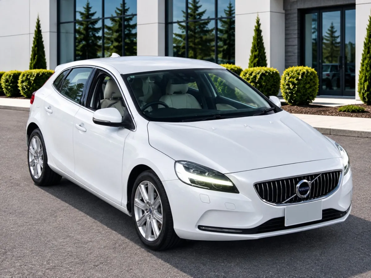 Volvo V40 2.0 D4 INSCRIPTION 190BHP AUTOMATIC **TO - Image 1
