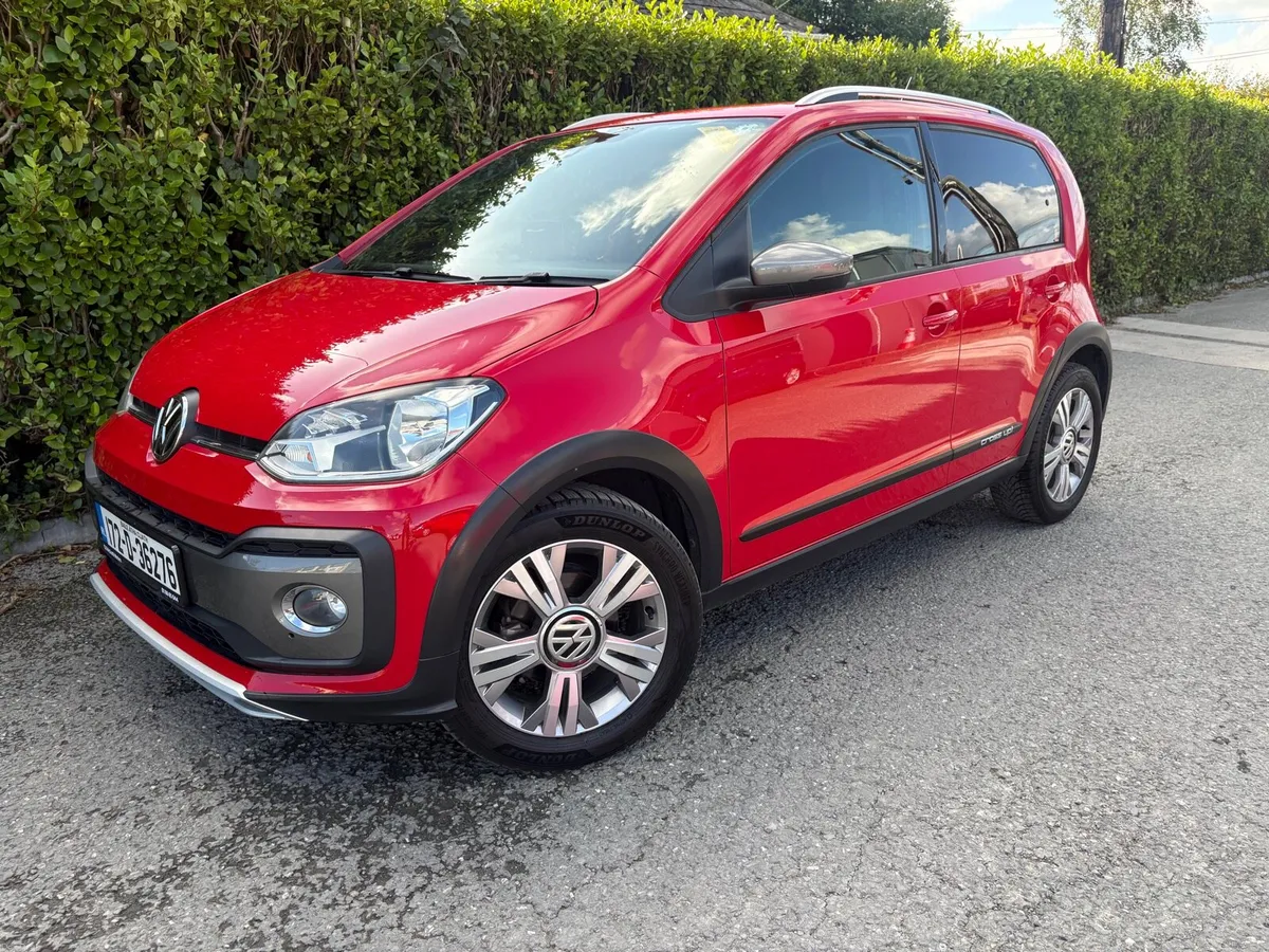 2017 Volkswagen Cross Up! 1.0 Auto Highline - Image 6