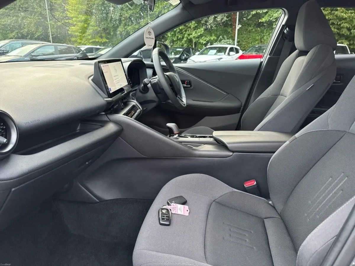 Toyota C-HR C-HR HYBRID SPORT+ - Image 6