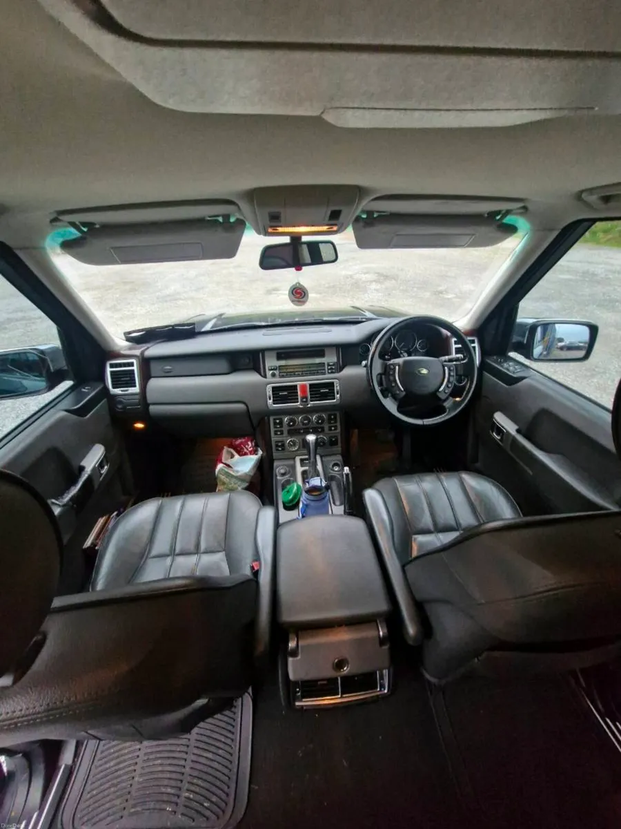 Range Rover - Image 5