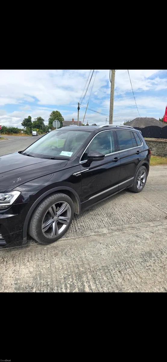 Volkswagon tiguan r line - Image 4