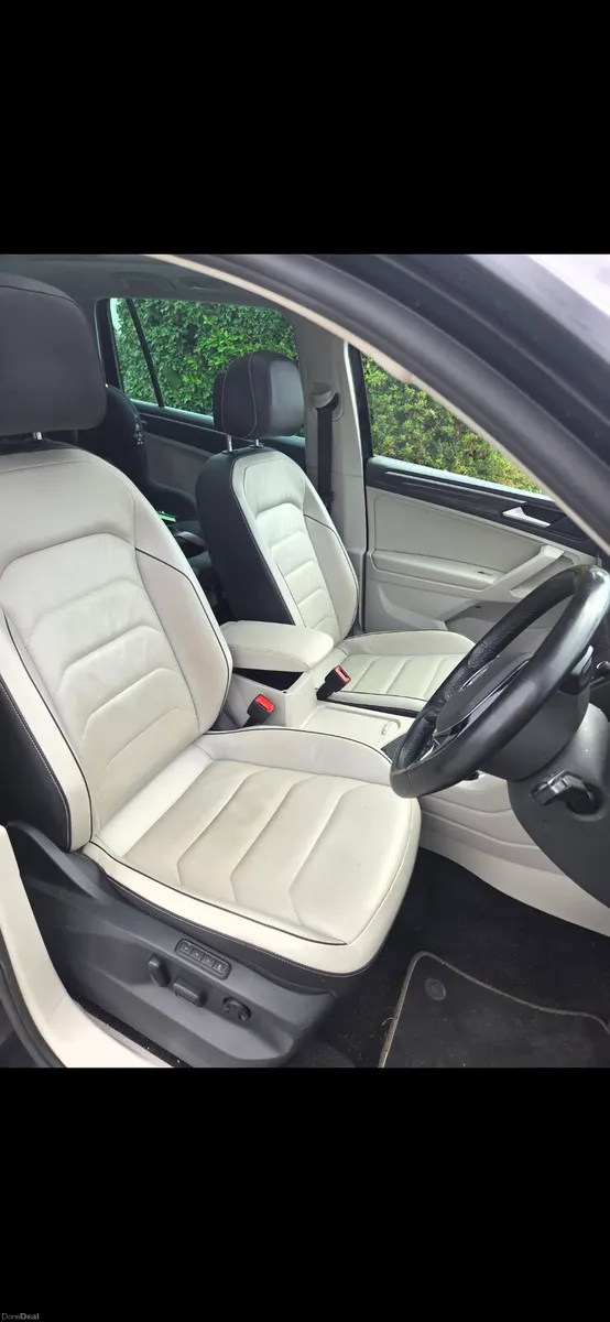 Volkswagon tiguan r line - Image 5