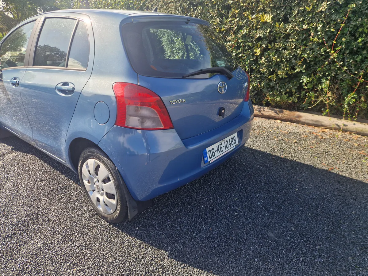 Toyota Yaris AUTOMATIC 2006 - Image 3