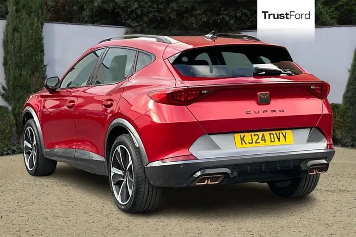 Cupra Formentor 1.4 eHybrid 204 V1 5dr DSG - Image 2