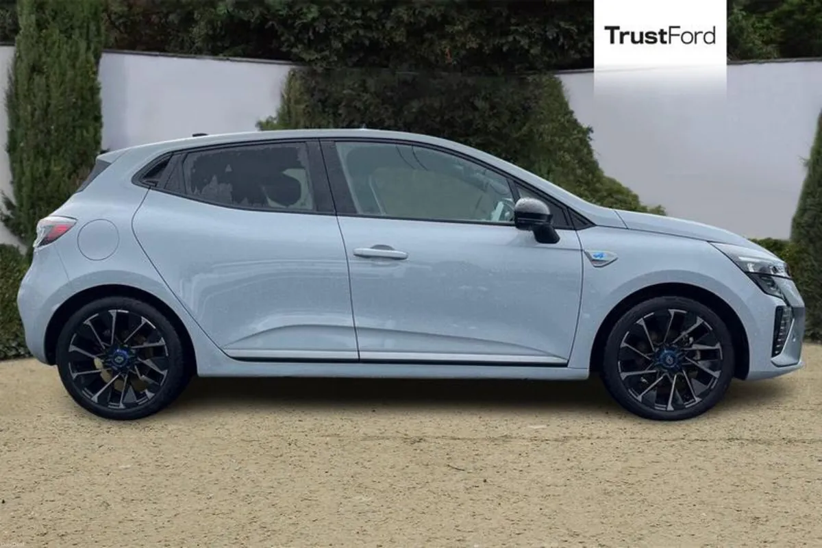 Renault Clio 1.6 E-TECH full hybrid 145 Esprit Alp - Image 3