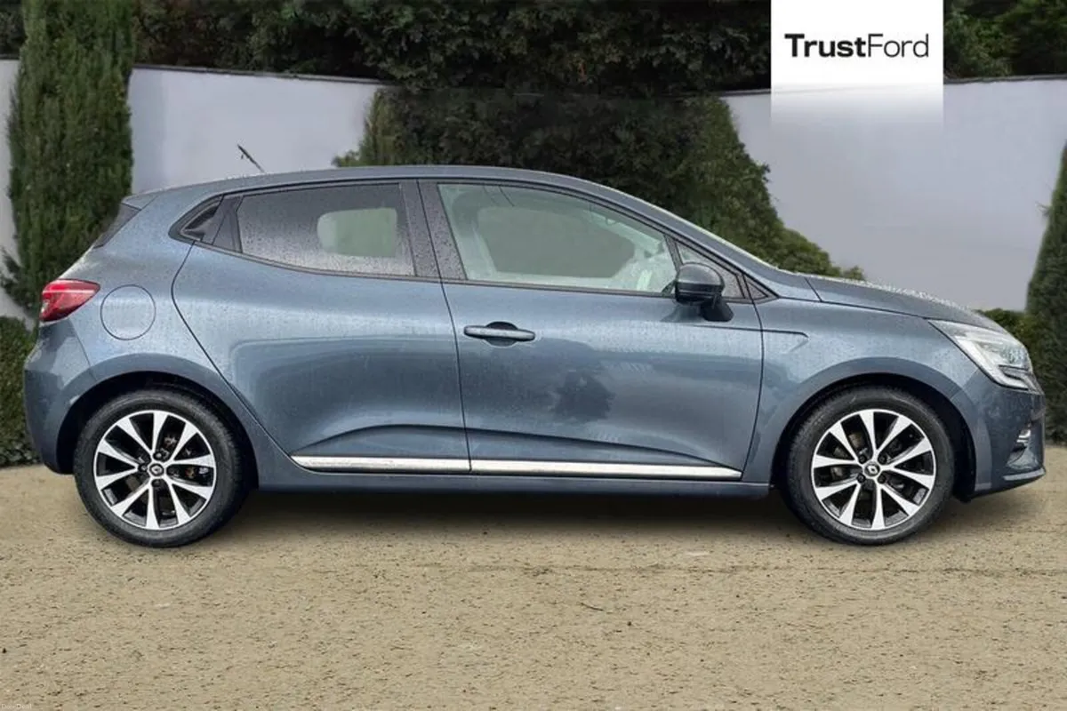 Renault Clio 1.0 TCe 100 Iconic 5dr - Image 3
