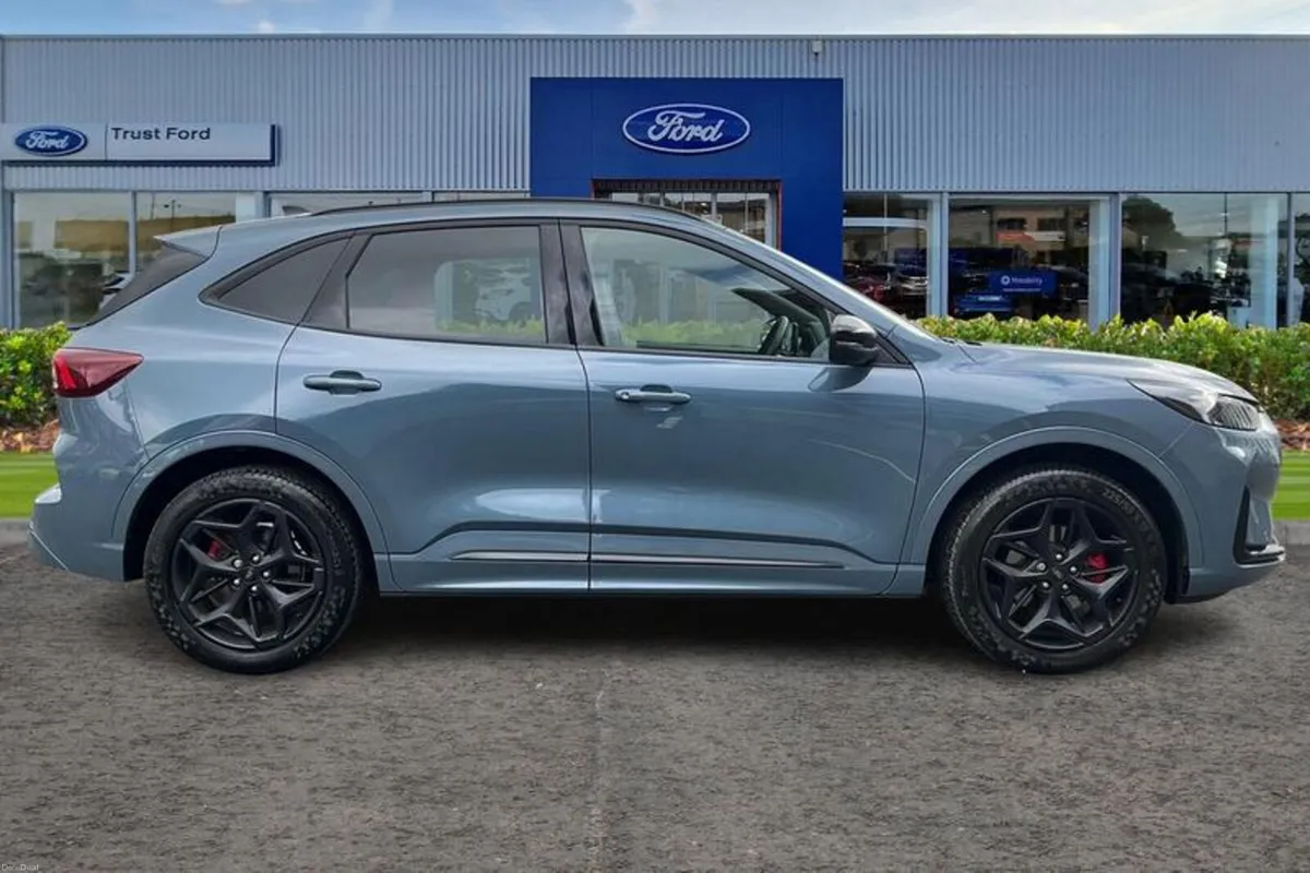 Ford Kuga 2.5h Duratec 14.4kWh BlueCruise Edition - Image 3