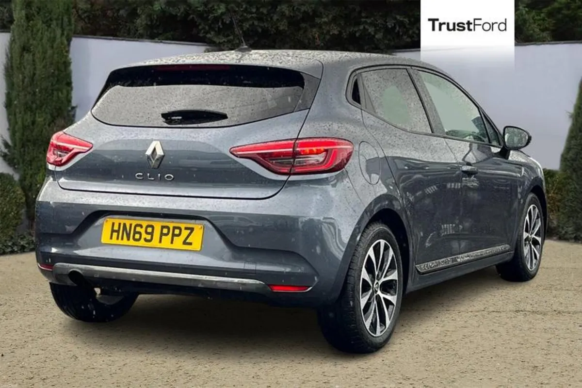 Renault Clio 1.0 TCe 100 Iconic 5dr - Image 4