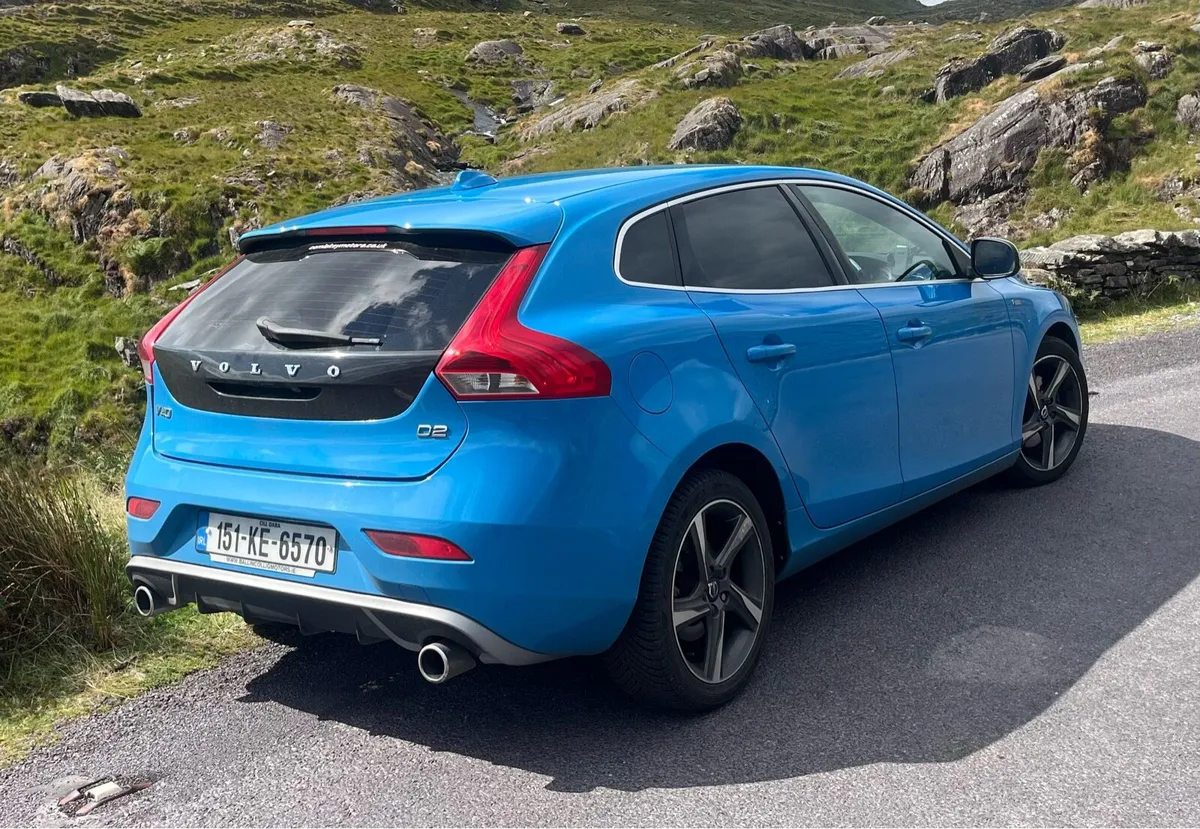Volvo V40 2.0 D2 - Image 3
