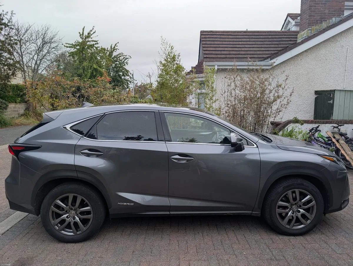 Lexus NX 2016 AWD Luxury Trim - Image 6
