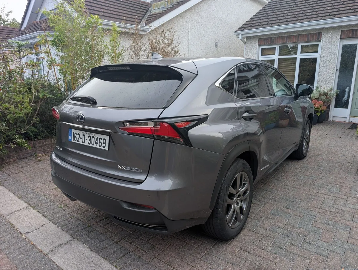 Lexus NX 2016 AWD Luxury Trim - Image 6