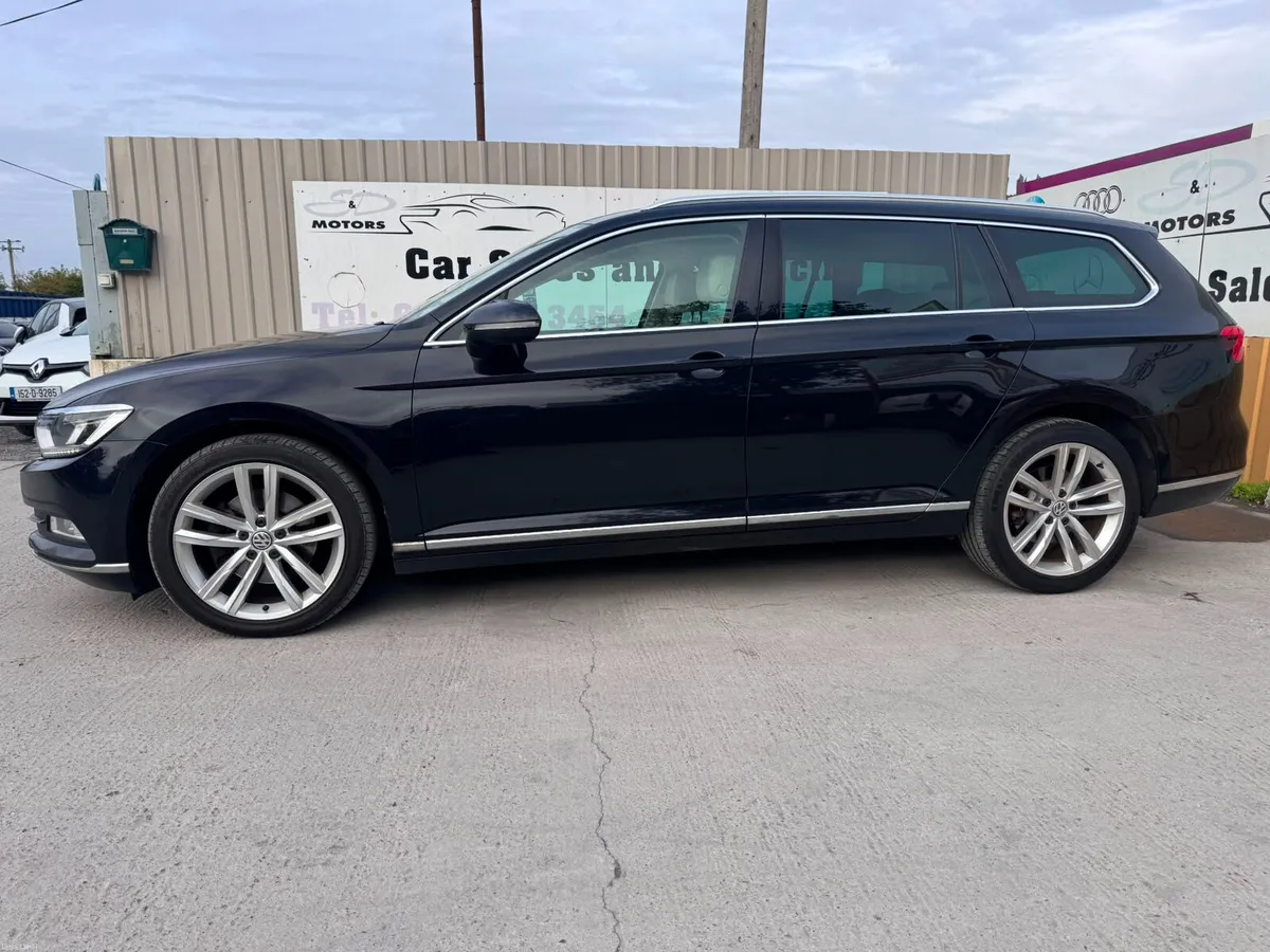 182 VW Passat 1.6TDI DSG AUTO Highline Estate - Image 4