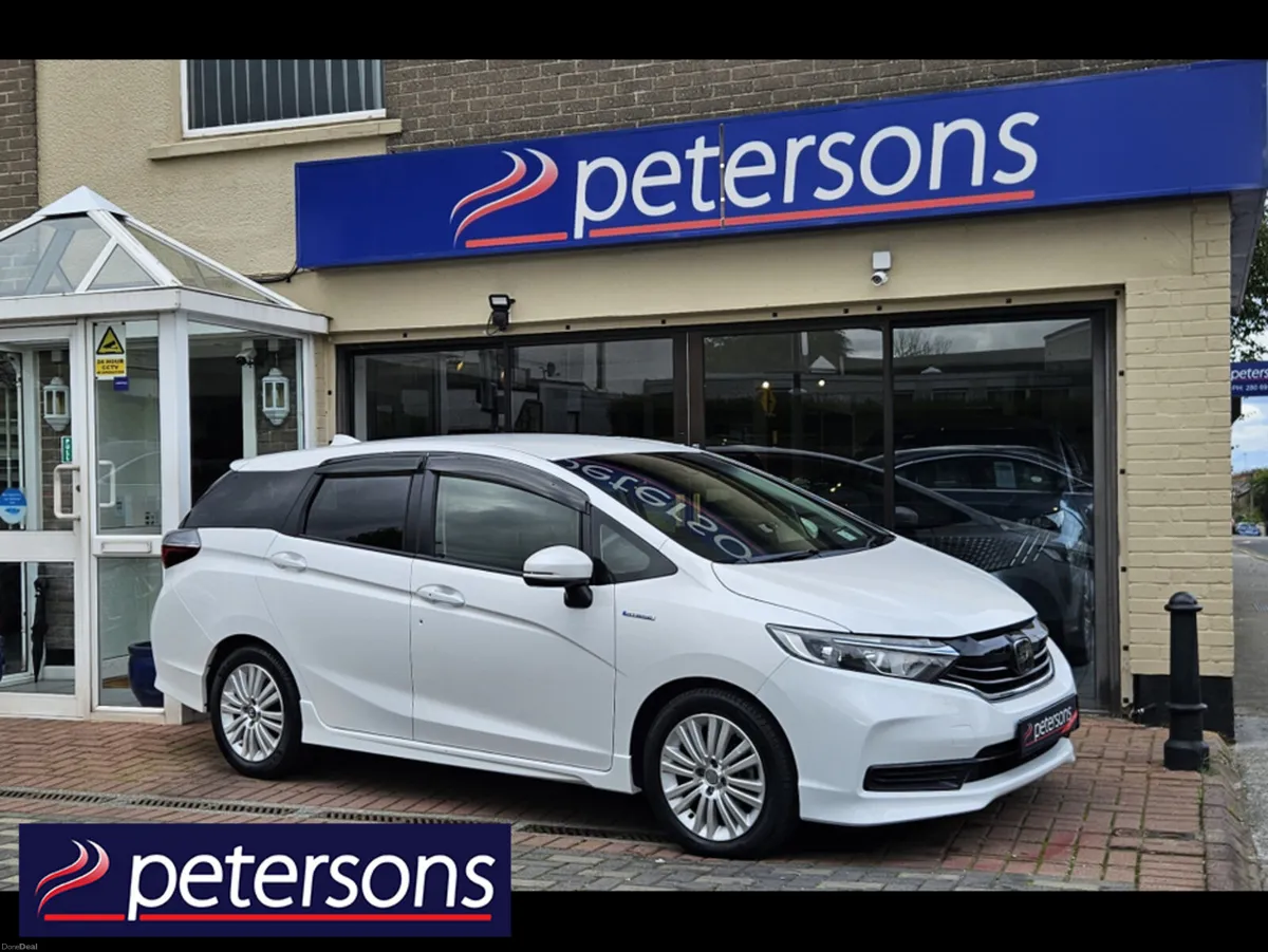 Honda Shuttle 1.5 PETROL HYBRID AUTOMATIC - Image 1