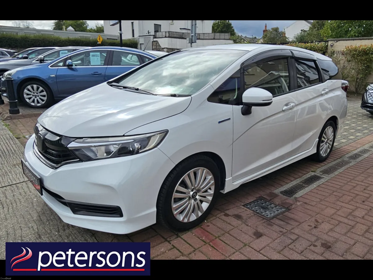 Honda Shuttle 1.5 PETROL HYBRID AUTOMATIC - Image 4