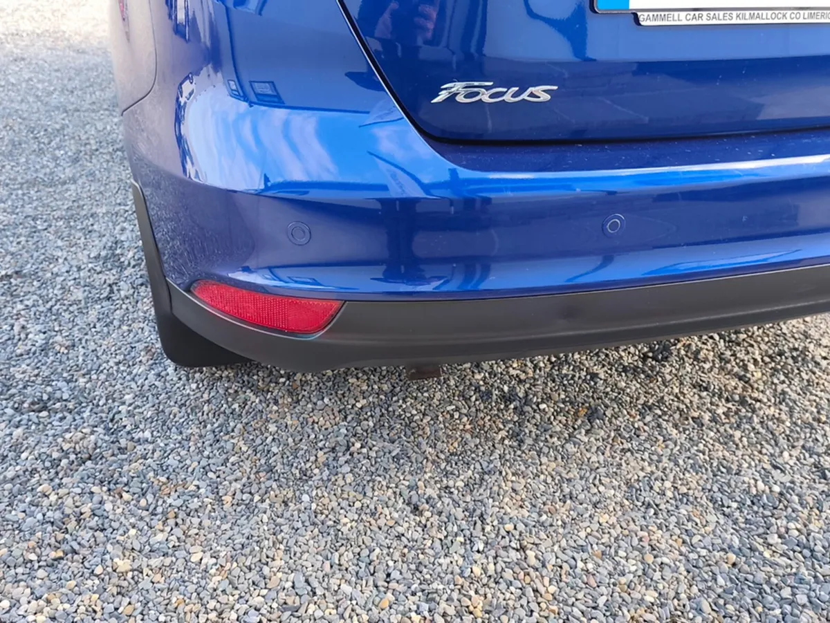 Ford Focus STYLE 1.5 TD 95PS 6SPEED 4 5DR 4DR - Image 6