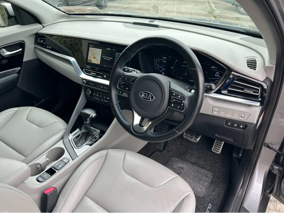 Kia Niro 1.6 PHEV HYBRID AUTOMATIC 5DR **HUGE SPEC - Image 5