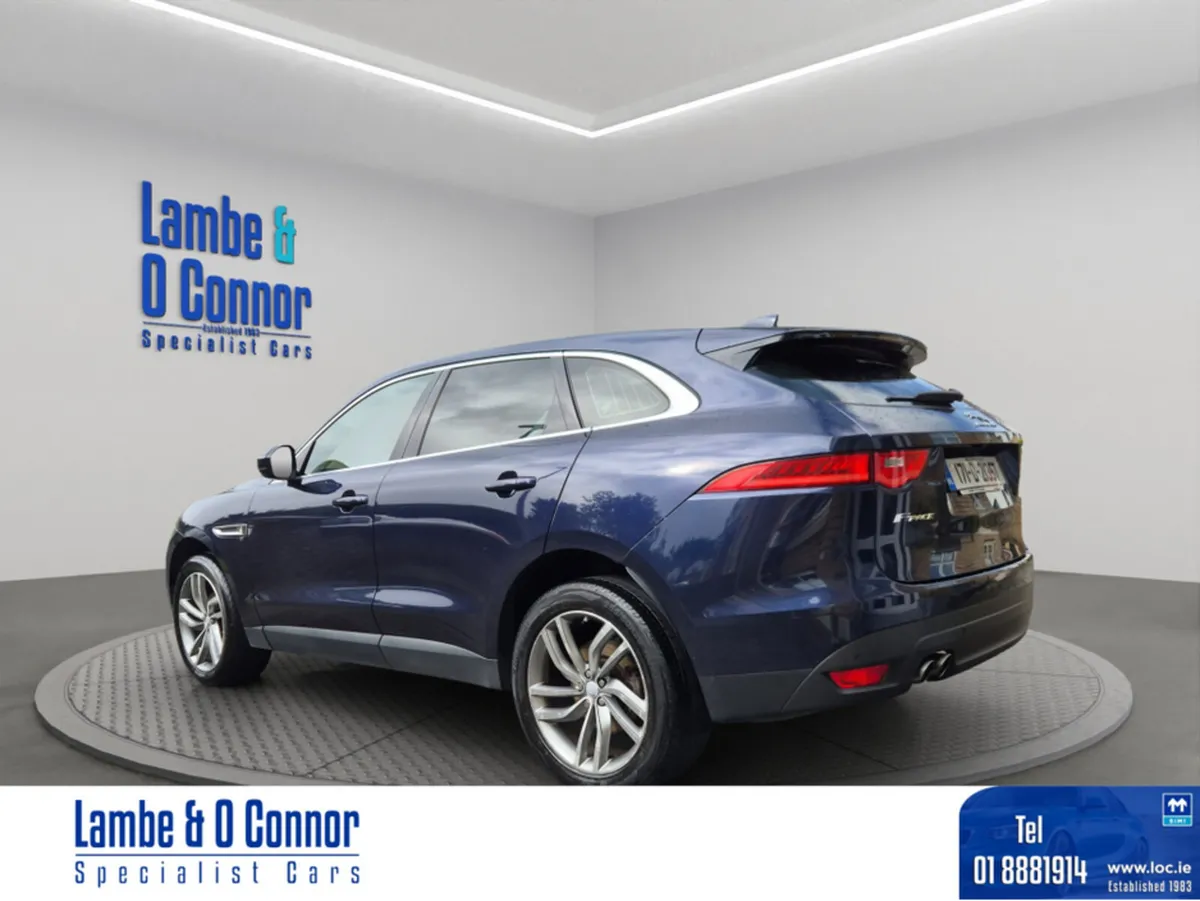 Jaguar F-Pace 2.0 D AWD PRESTIGE AUTO *** BLUE MET - Image 5