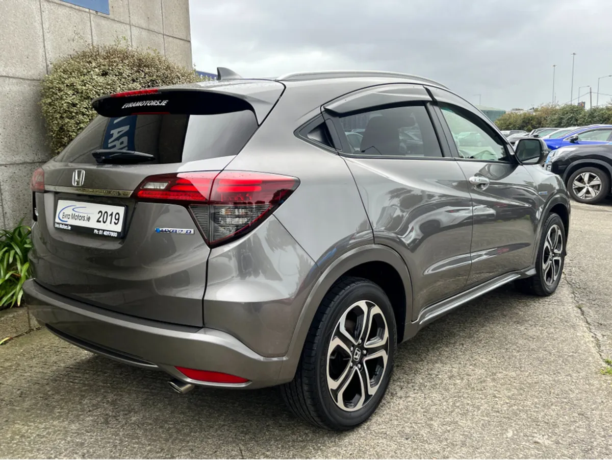 Honda Vezel HR-V HYBRID Z AUTOMATIC 1.5 PETROL //V - Image 4