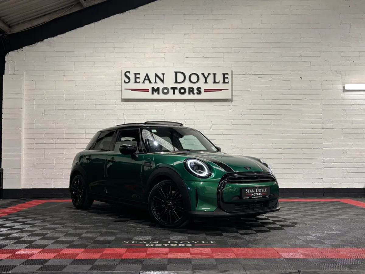 Mini Cooper 2022 (222) 1.5 Petrol Automatic PAN RO - Image 1
