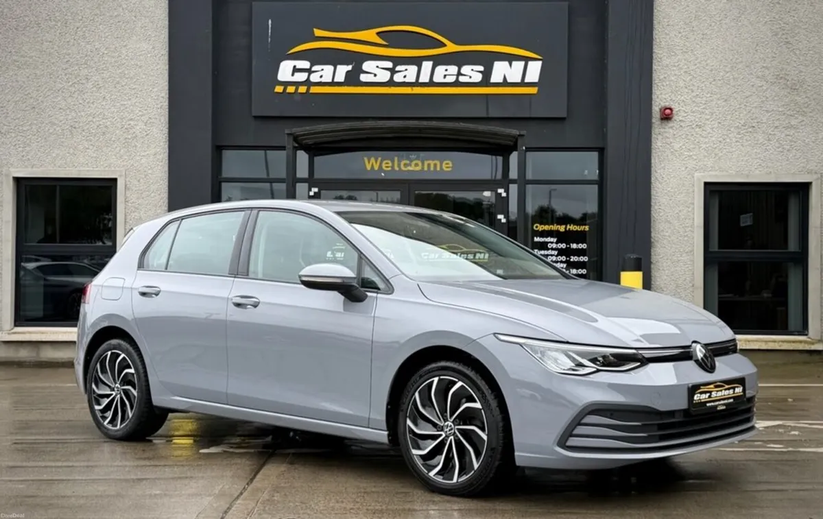 2.0 TDI Life Hatchback 5dr Diesel Manual Euro 6 (s - Image 1