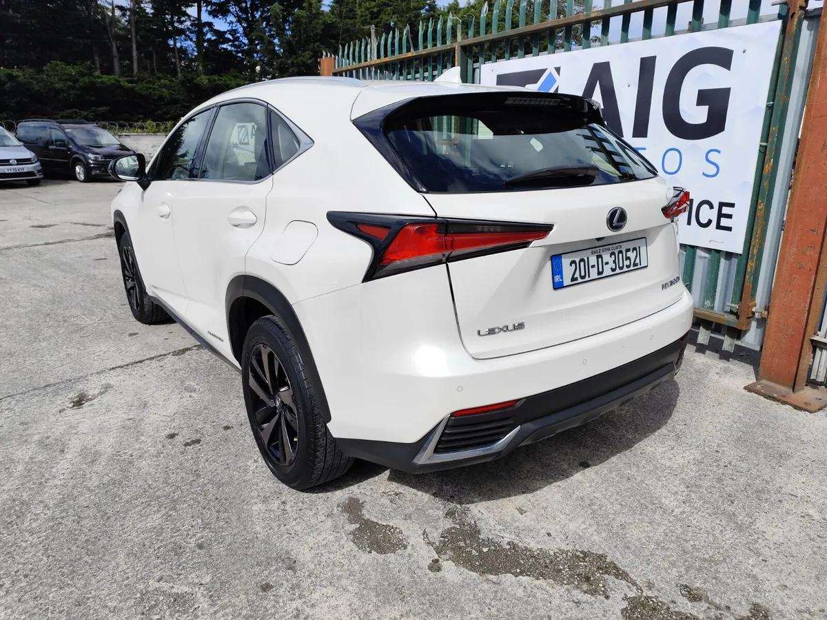 Lexus NX 300h Hybrid - 4WD - Executive - FSH - Image 6