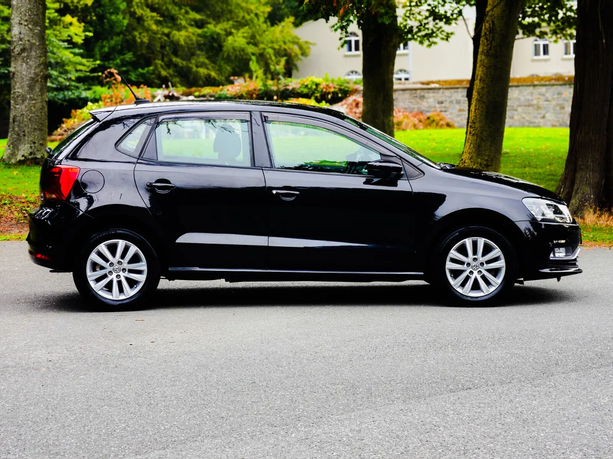 2017 Volkswagen Polo 1.2 Petrol DSG Automatic - Image 5