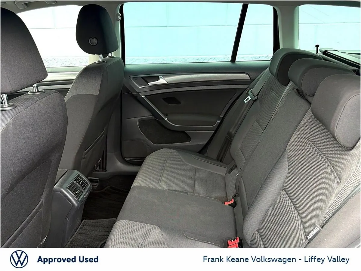 Volkswagen Golf COMFORTLINE AUTO ESTATE 1.2TSI *DE - Image 6