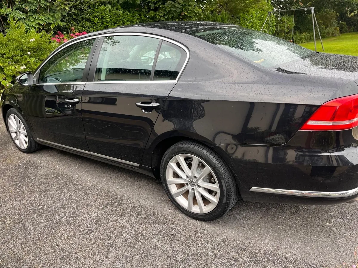 Volkswagen Passat 2014 - Image 4