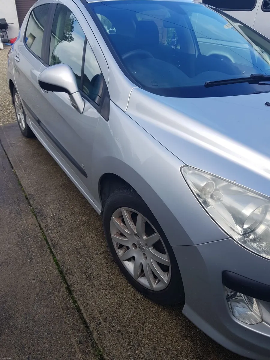 Peugeot 308 2010 - Image 4