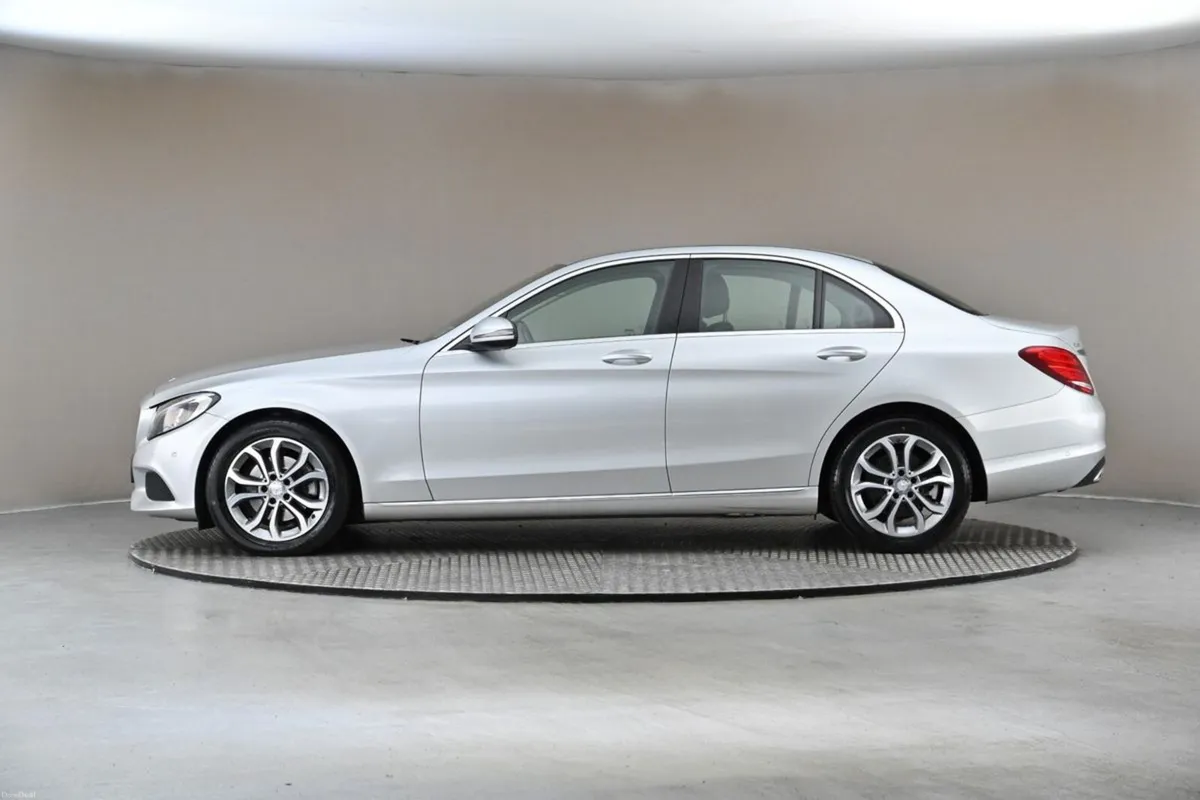 Mercedes-Benz C-Class C220 D SPORT - Image 5