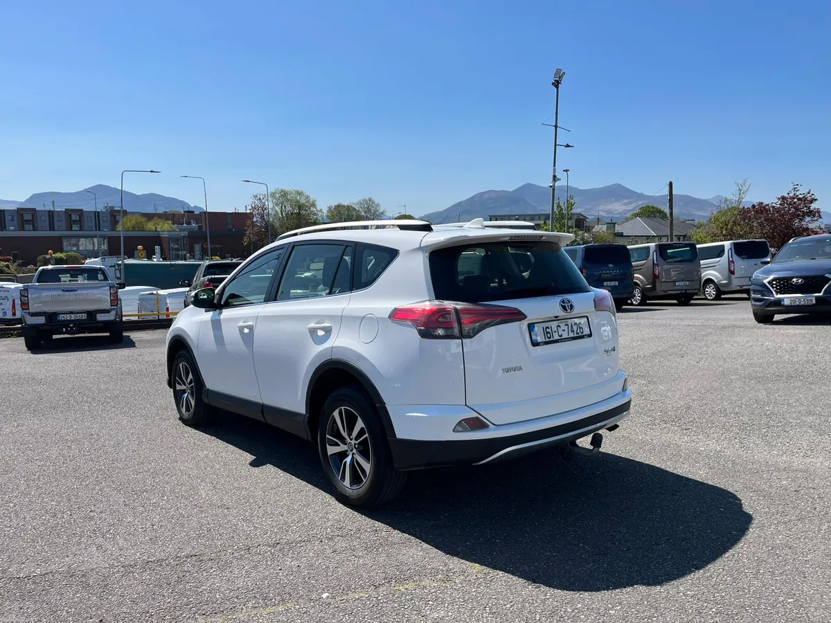 Toyota RAV4 2016 - Image 5