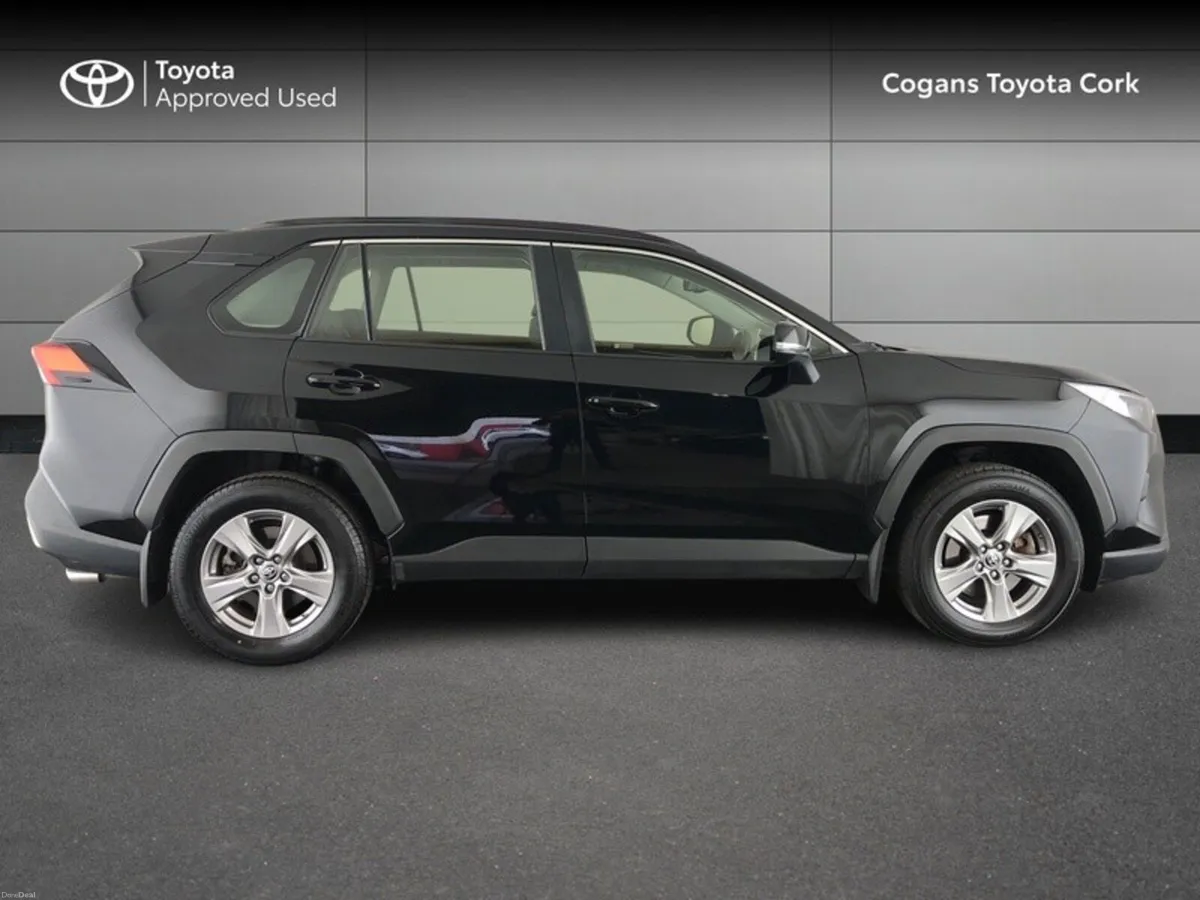 Toyota RAV4 RAV4 HYBRID LUNA 4DR AUTO - Image 3