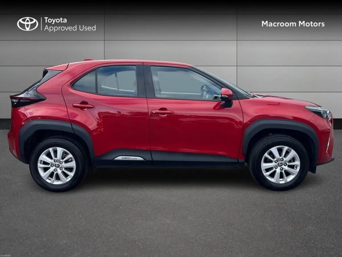 Toyota Yaris Cross LUNA 4DR AUTO - Image 3
