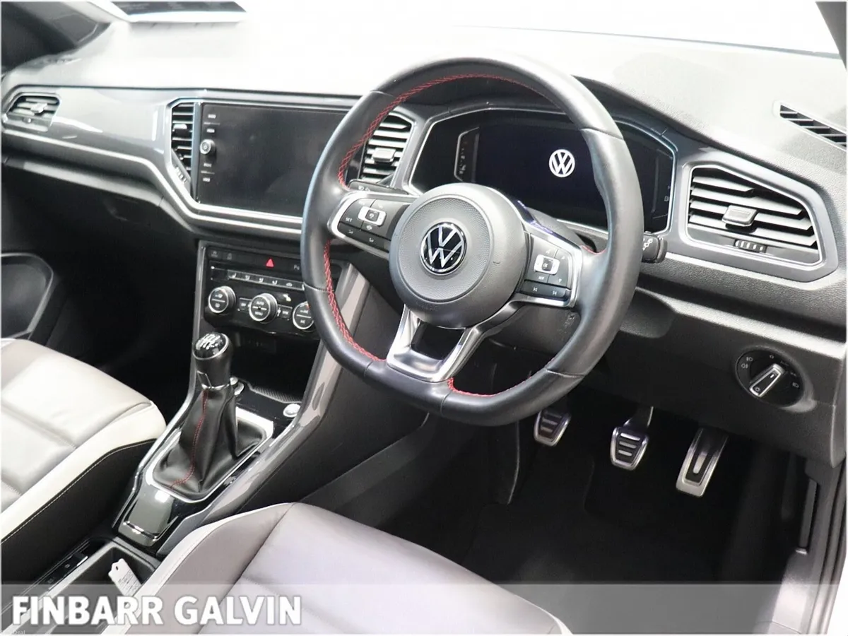 VW T-Roc 2.0 TDI 150bhp Sport - Image 5