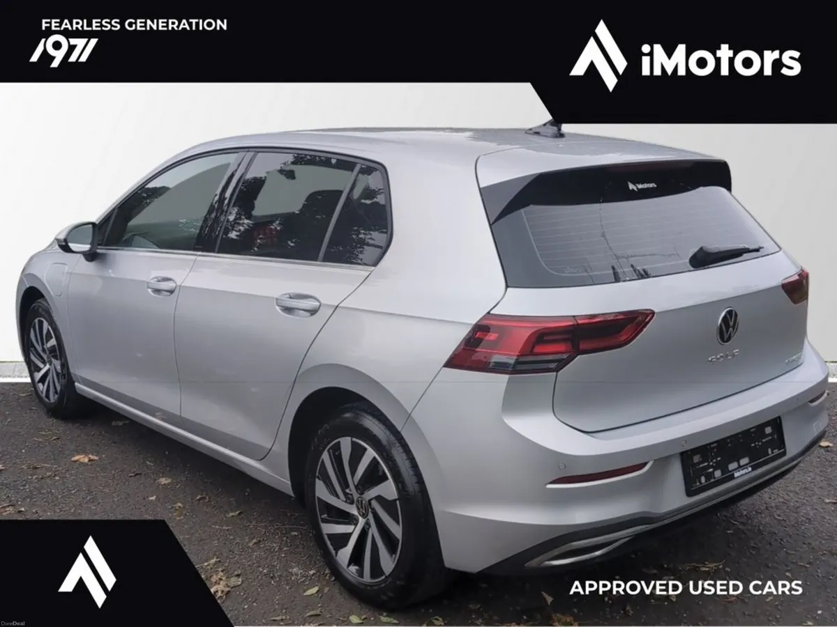 Volkswagen Golf STYLE TSI DSG - Image 2