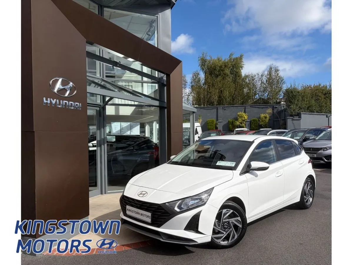 Hyundai i20 Deluxe Plus 5DR - Image 1