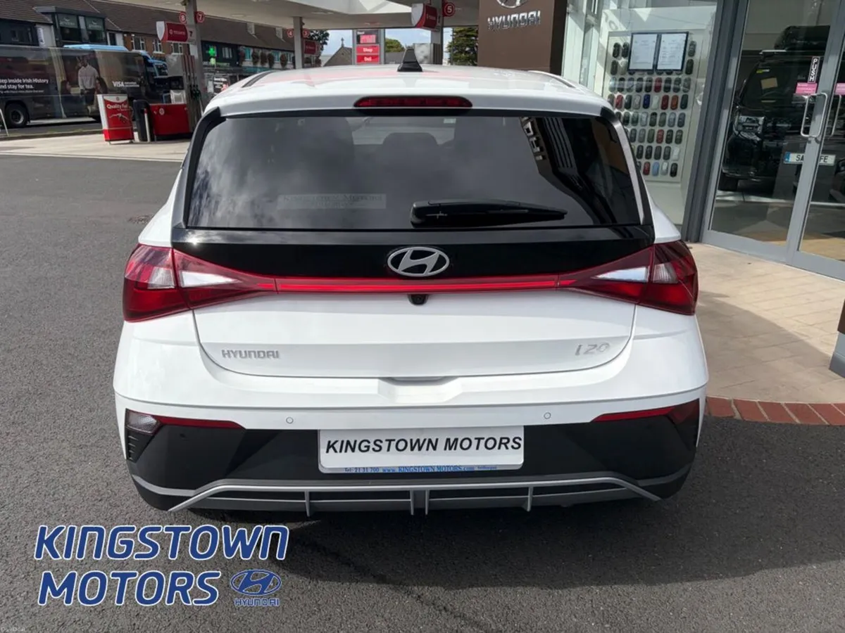 Hyundai i20 Deluxe Plus 5DR - Image 4