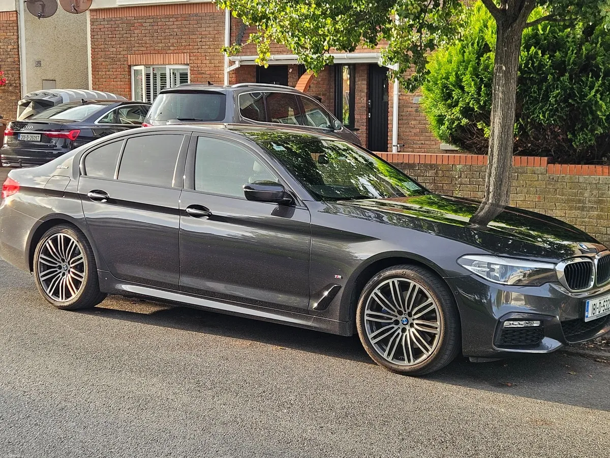 BMW 5-Series 2018 - Image 2