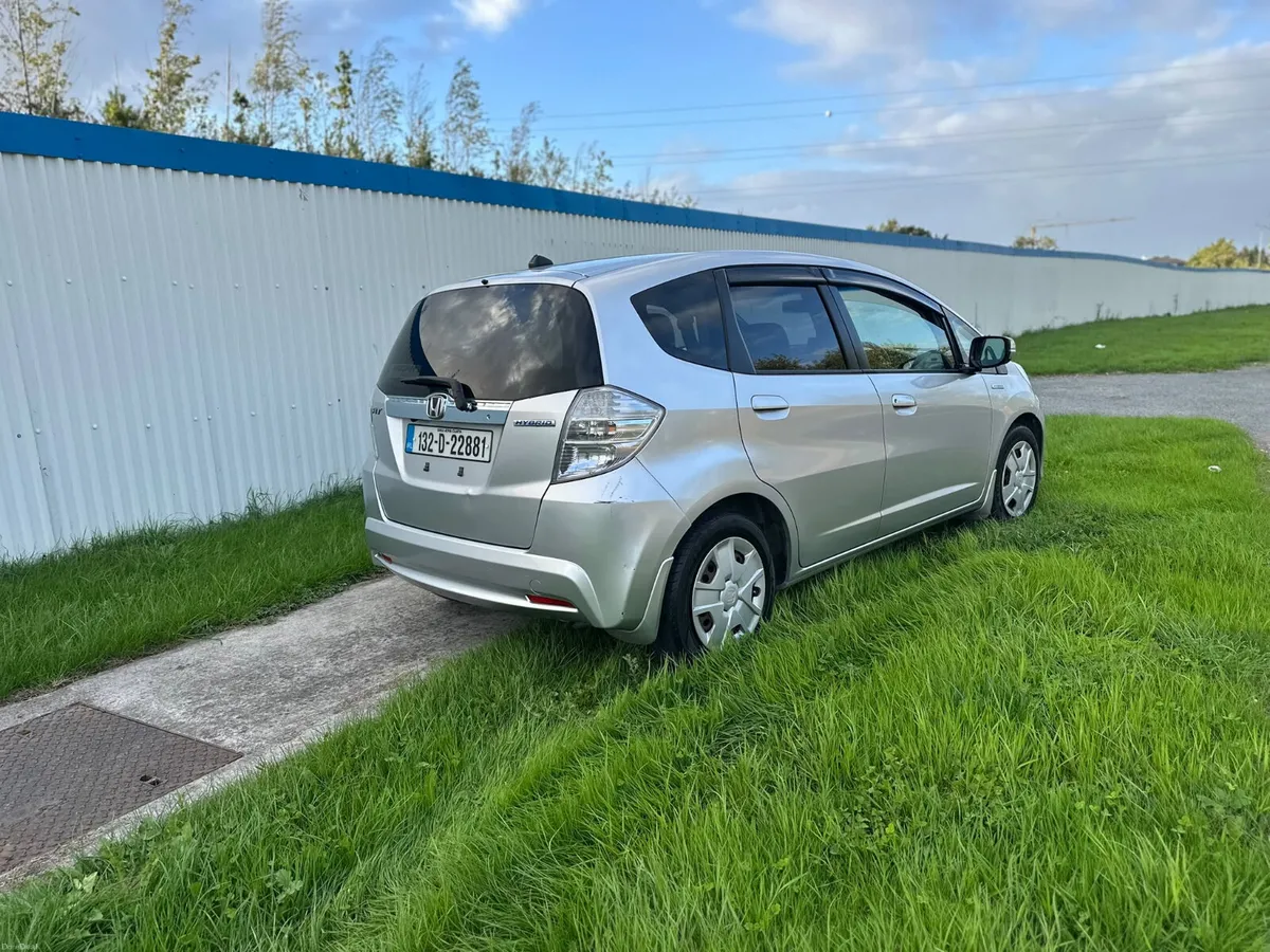 Honda Fit 2013 automatic nct 04/27 - Image 4