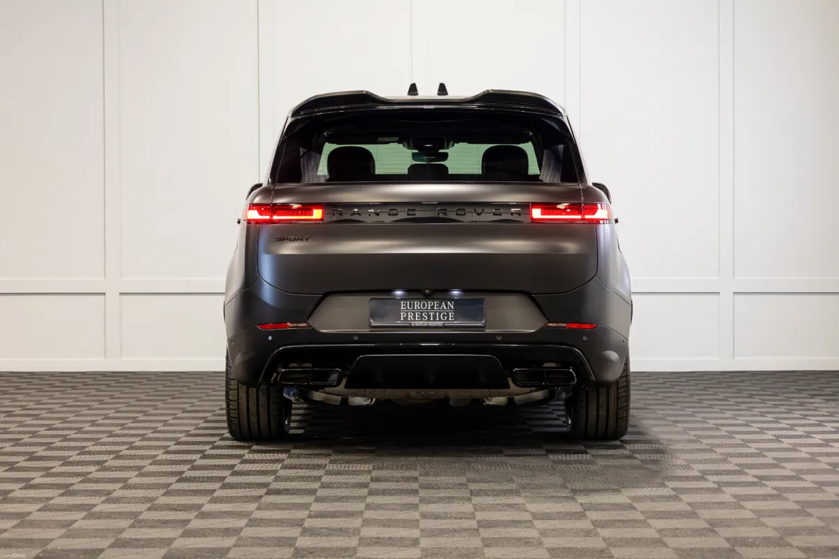 262 Range Rover Sport P460e Dynamic SE - Image 5