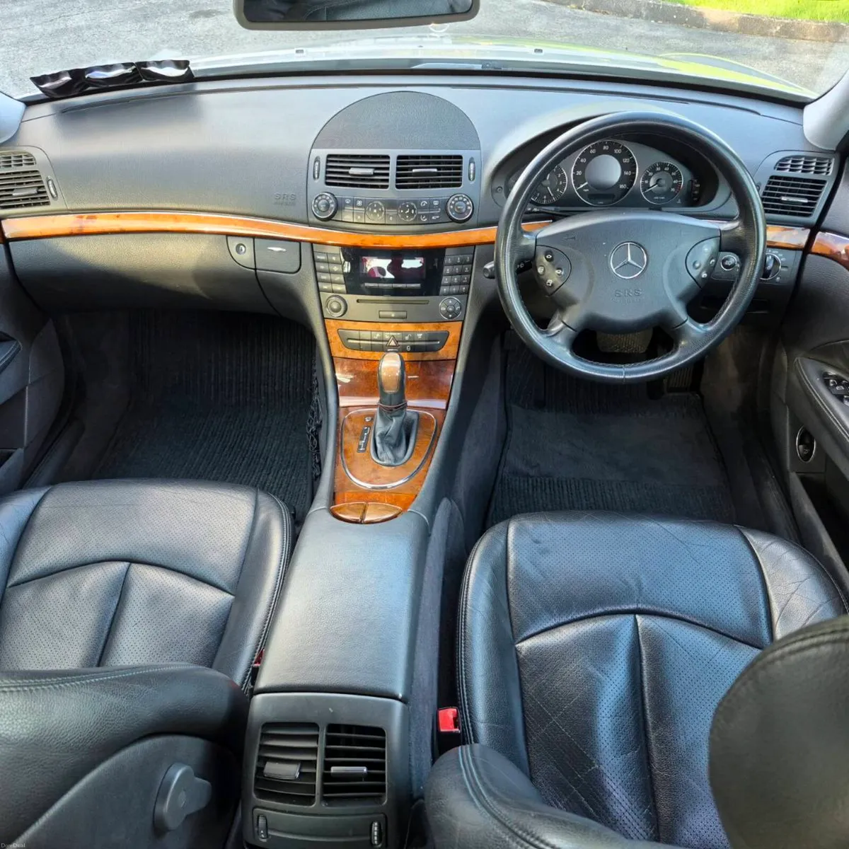 Mercedes E200 Brand new NCT, fully serviced - Image 6