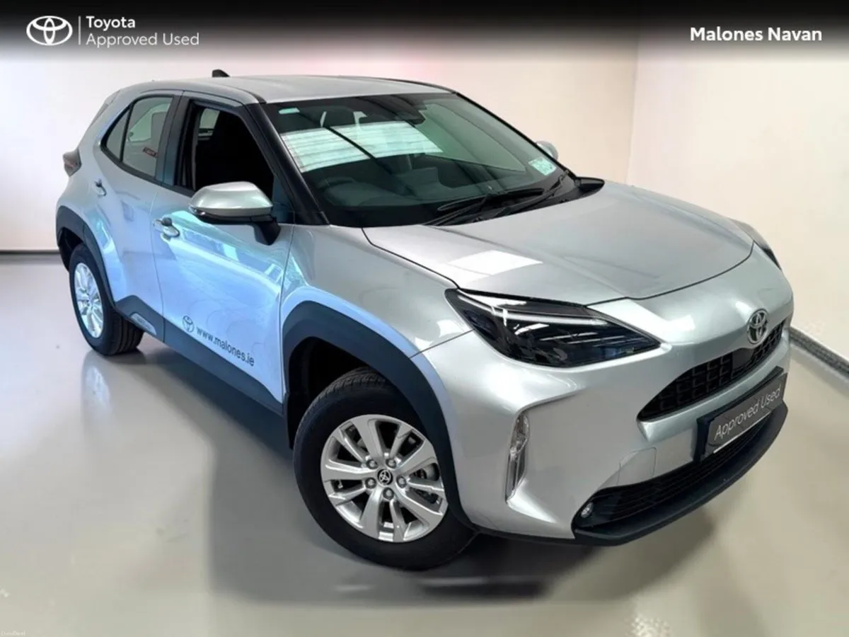Toyota Yaris Cross YARIS CROSS LUNA - Image 1