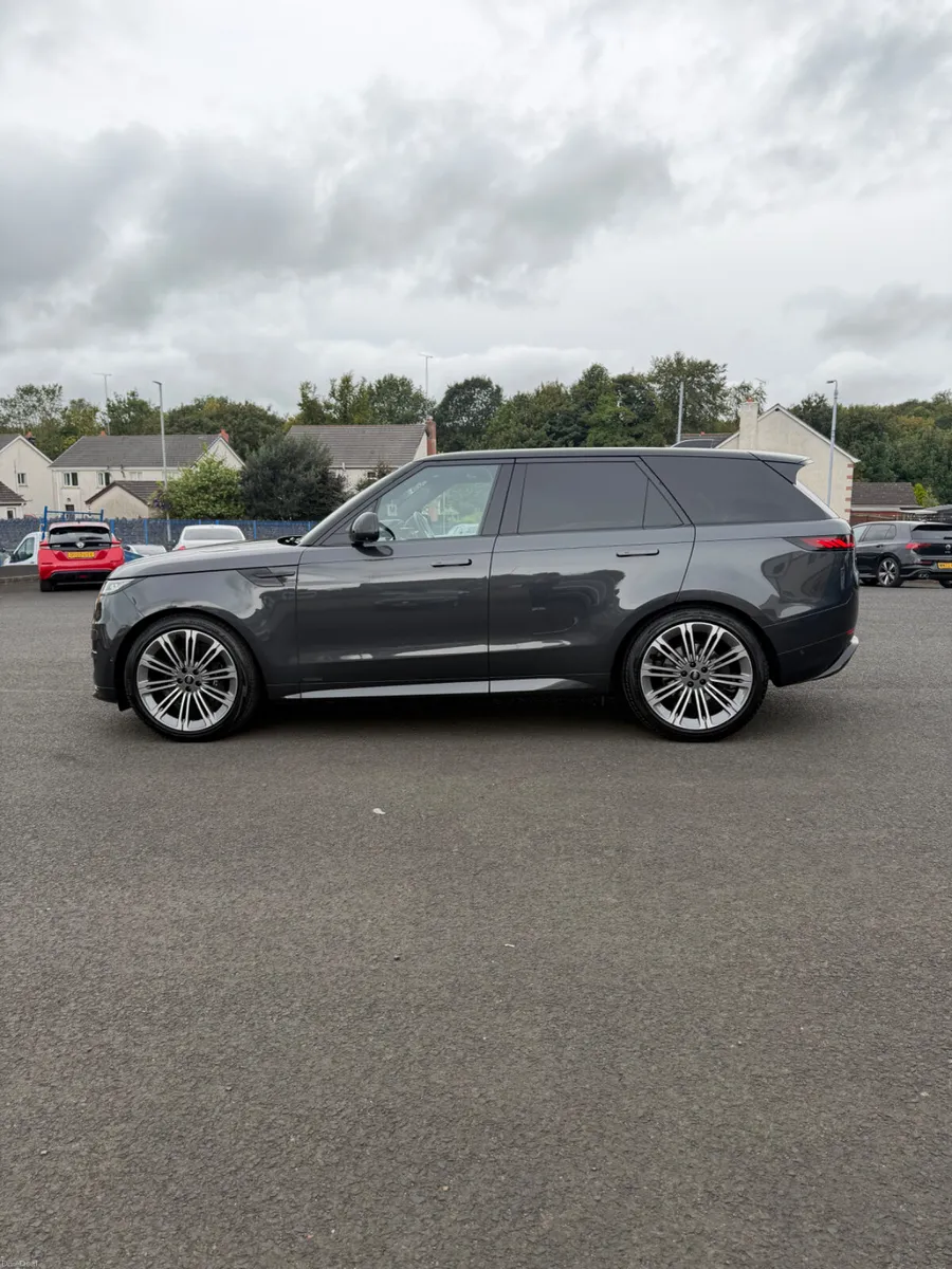 Land Rover Range Sport  Autobiography - Image 4