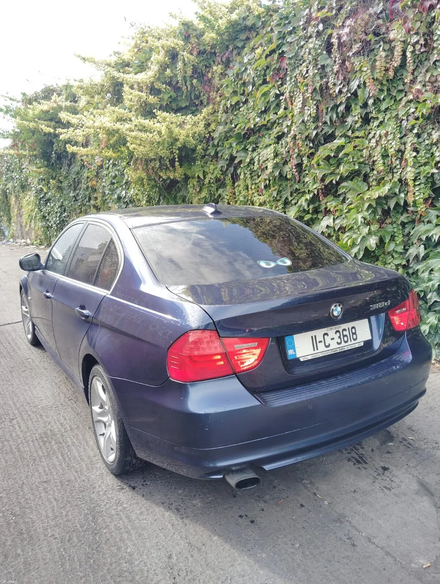 2011 BMW 318D Automatic 2L Turbo Diesel - Image 6